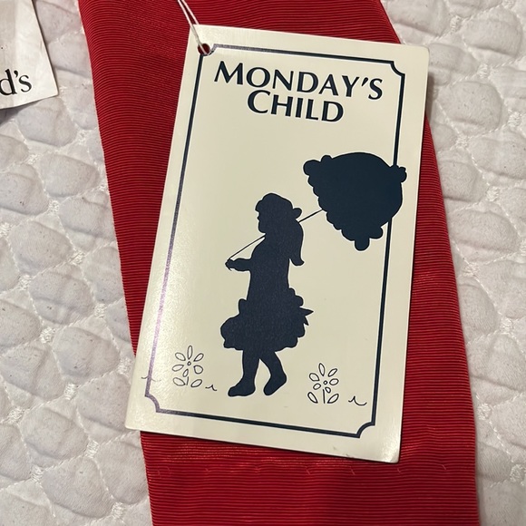 VTG Monday’s Child dress - Picture 6 of 6